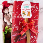 3 Piece Christmas Silicone Spatula Set with lovely bow and gift card. Easy clean, durable, high temperature and stain resistant with bamboo handles.